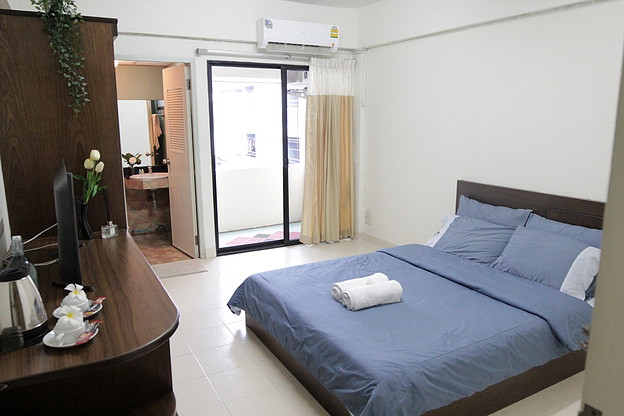 Condo · Nong Chok, bangkok — photo 2