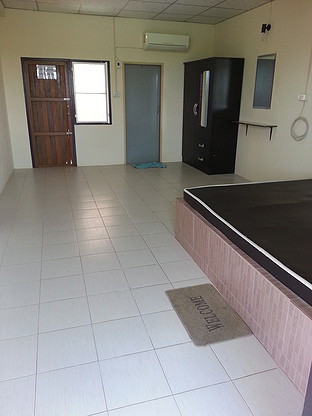 Condo — photo 2