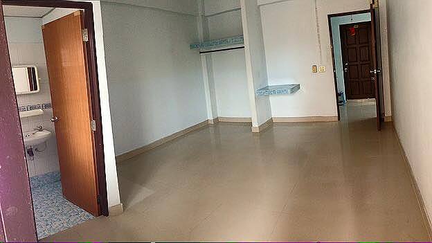 Condo — photo 2