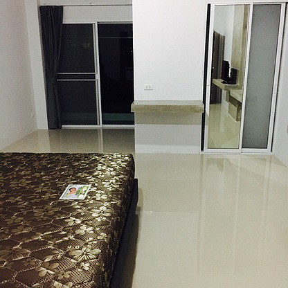 Condo — photo 4