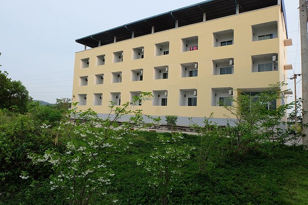 Condo — photo 2