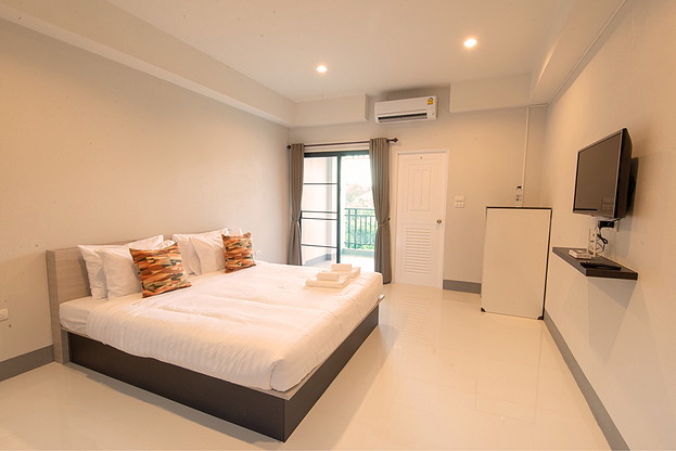 Condo — photo 5