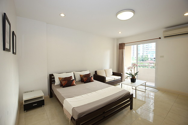 Condo · Khlong San, bangkok — photo 4