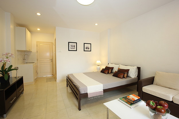 Condo · Khlong San, bangkok — photo 2