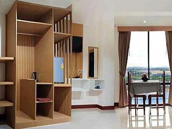 Condo — photo 5
