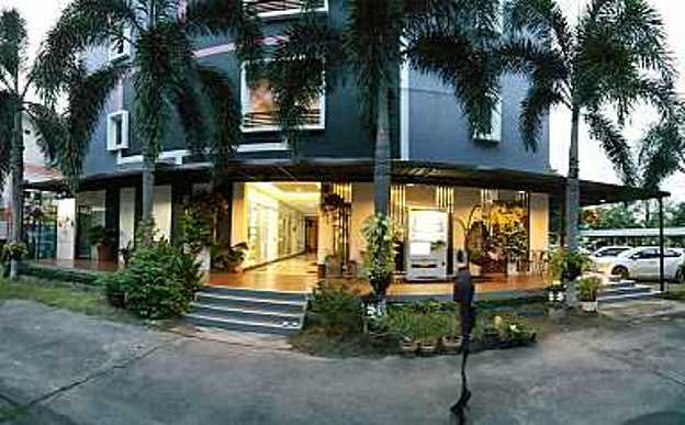 Condo — photo 2