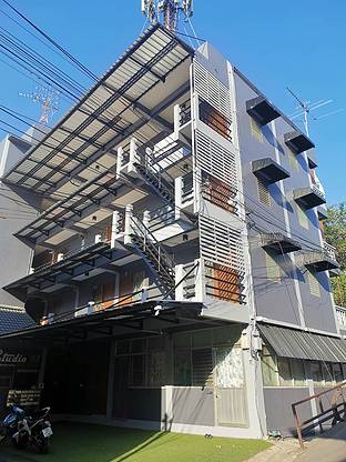 Condo · Phra Khanong, bangkok — photo 2