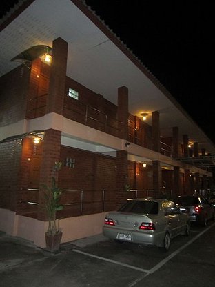 Condo — photo 3