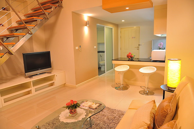 Condo · Wang Thonglang, bangkok — photo 4