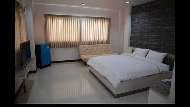 Condo · Thon Buri, bangkok — photo 1