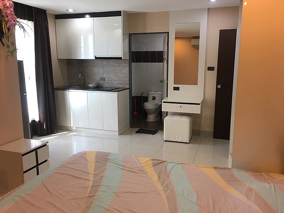 Condo · Bang Lamung, chon_buri — photo 2