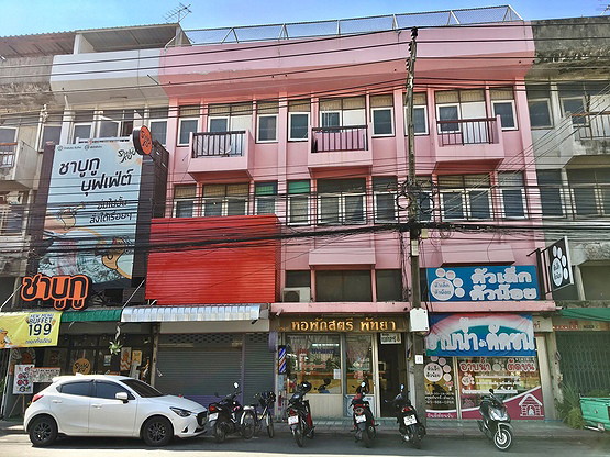 Condo · Huai Khwang, bangkok — photo 1