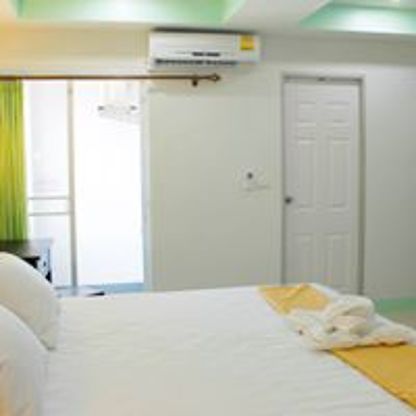 Condo — photo 2