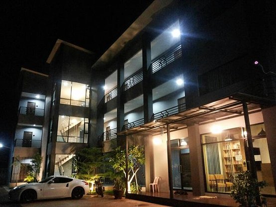 House 945 Apartment — photo 4