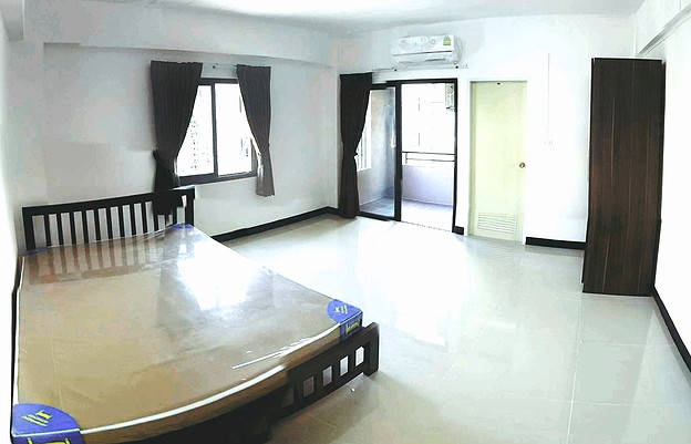 Condo · bangkok — photo 1