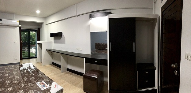 Condo — photo 2