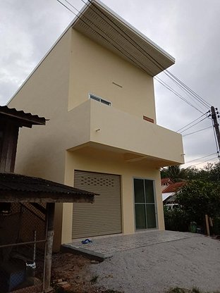 Condo — photo 1