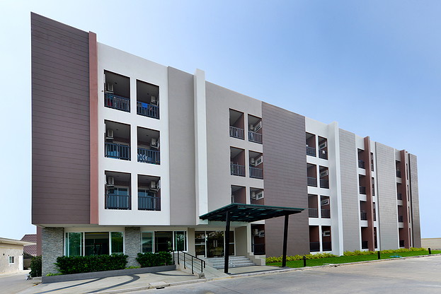 Condo — photo 1