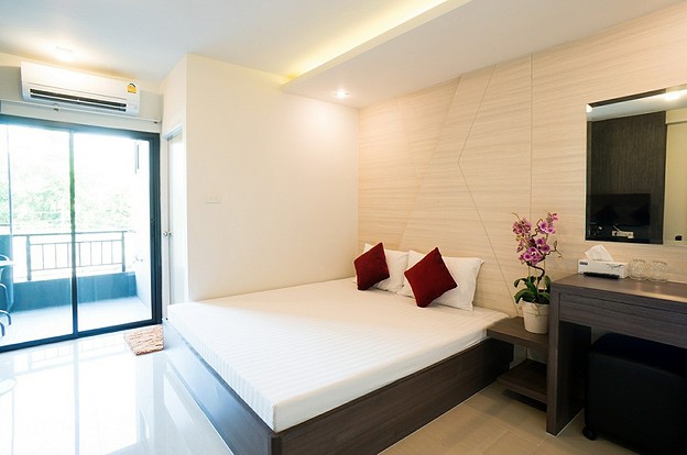 Condo · Wang Thonglang, bangkok — photo 1