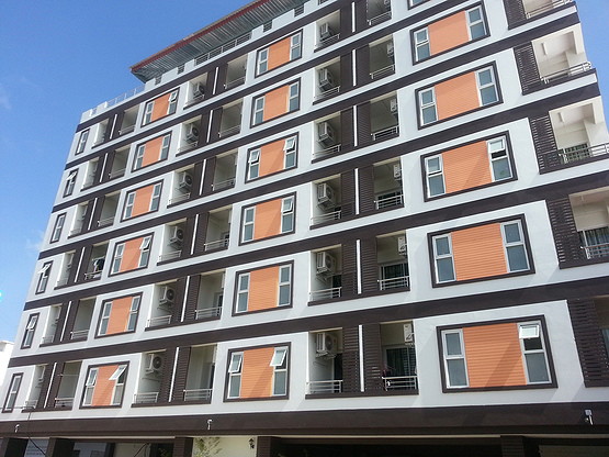 Condo — photo 1