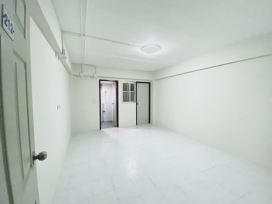 Condo · Bang Phli — photo 1