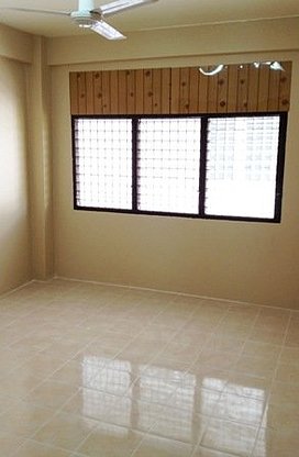 Condo · Phra Khanong, bangkok — photo 1