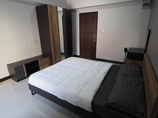 NN Residence Near BTS Silom line and MRT Lumpini. - Apartment for Rent