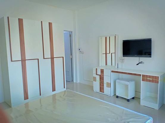 Condo — photo 2