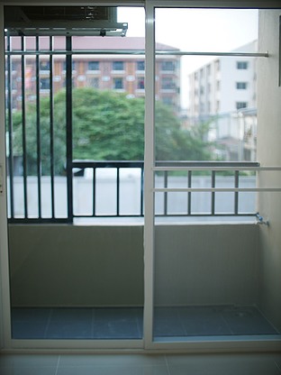 Condo · Bang Kapi, bangkok — photo 5