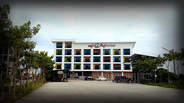 Condo — photo 2