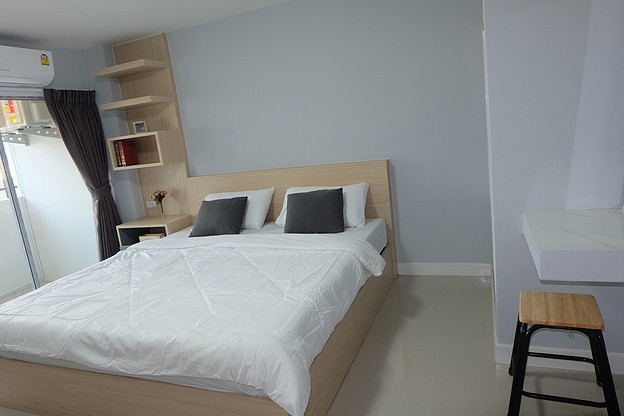 Condo — photo 5