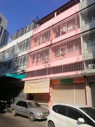Condo · Phra Khanong, bangkok — photo 1