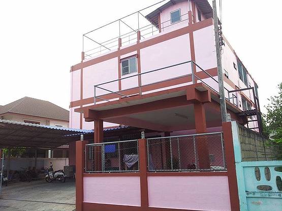 Condo — photo 2