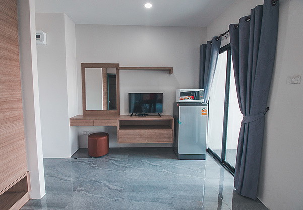 Condo — photo 2