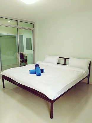 Condo — photo 2