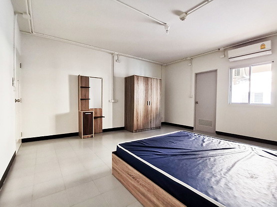 Condo · chon_buri — photo 3