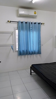 Condo · Pom Prap Sattru Phai, bangkok — photo 1