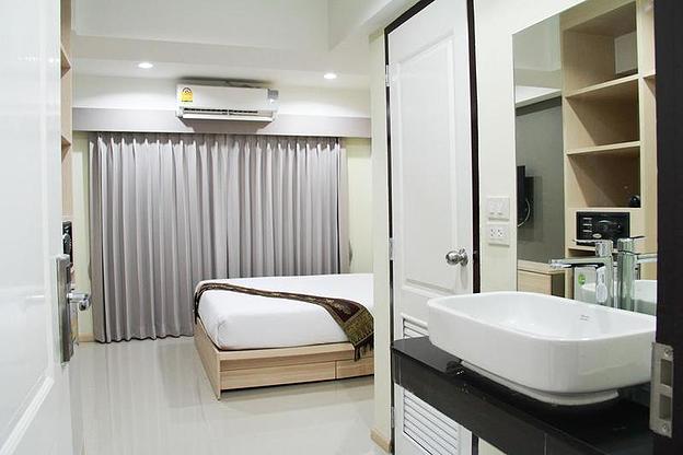 Condo · bangkok — photo 2