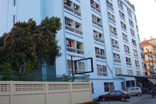 Condo · Bang Kapi, bangkok — photo 2