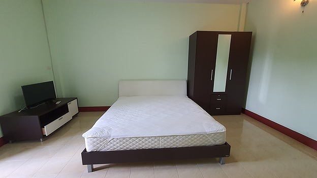 Condo — photo 3