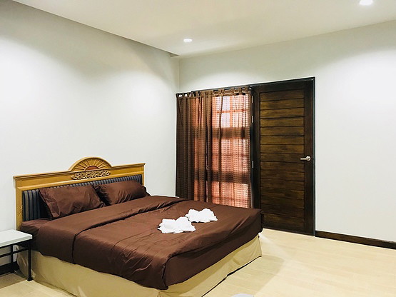 Condo — photo 3