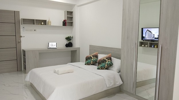 Condo · Mueang Nonthaburi — photo 1
