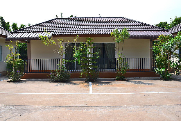 Condo — photo 4
