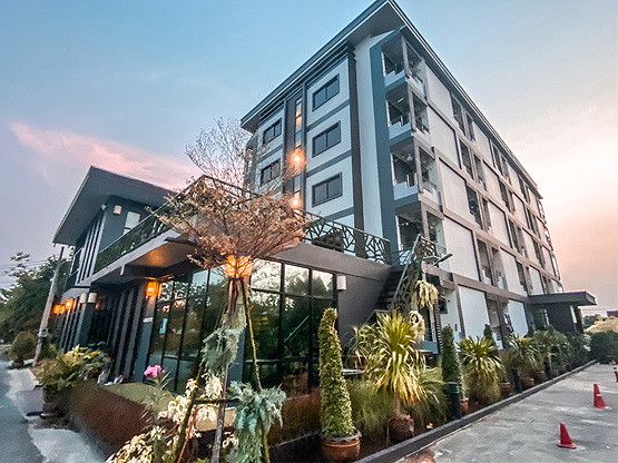 Condo · Khan Na Yao, bangkok — photo 1