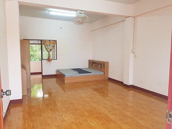 Condo — photo 2