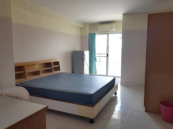 Condo · Mueang Chon Buri, chon_buri — photo 2