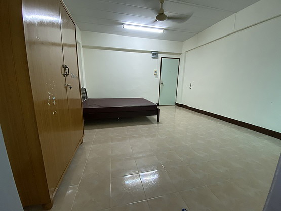 Condo · Huai Khwang, bangkok — photo 2