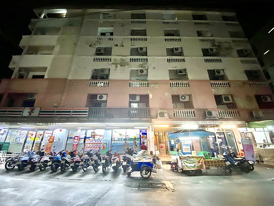 Condo · bangkok — photo 4