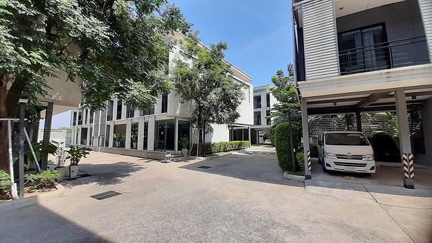 Condo · Thawi Watthana, bangkok — photo 4