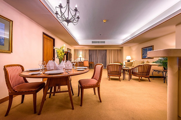 Condo · Sathon, bangkok — photo 1